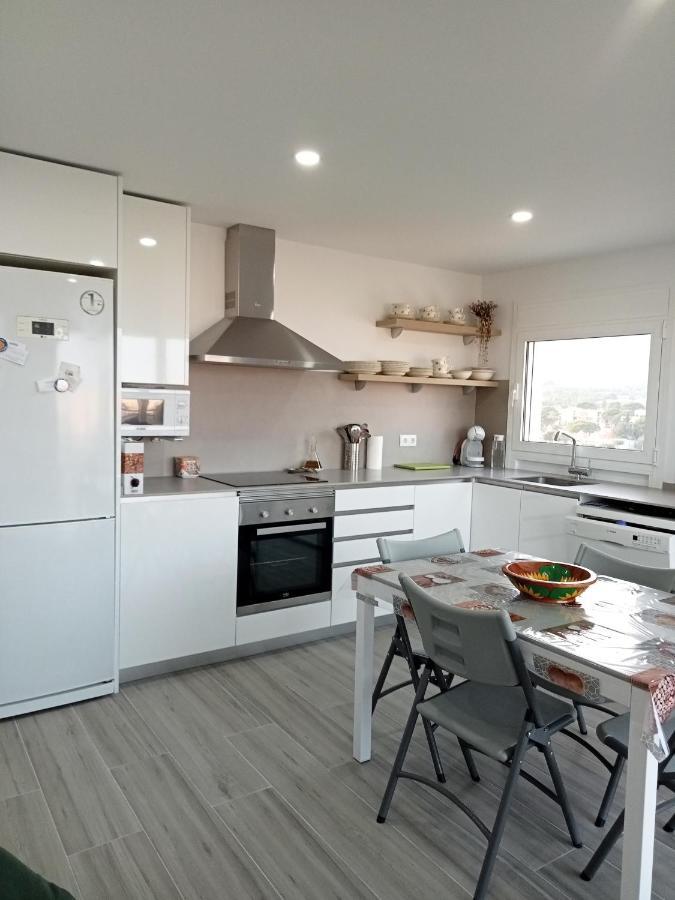 Apartamento Con Vistas, Entre Mar Y Montana Hospitalet De L'Infant Kültér fotó